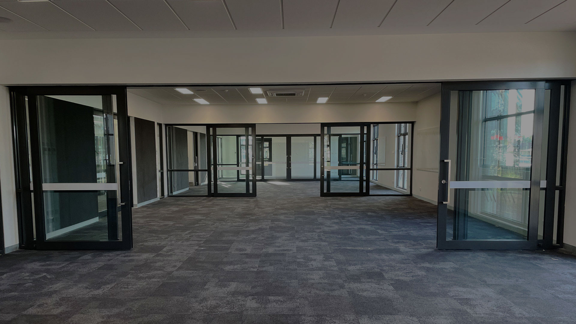 acoustic sliding doors at Wellington Secondary Colledge