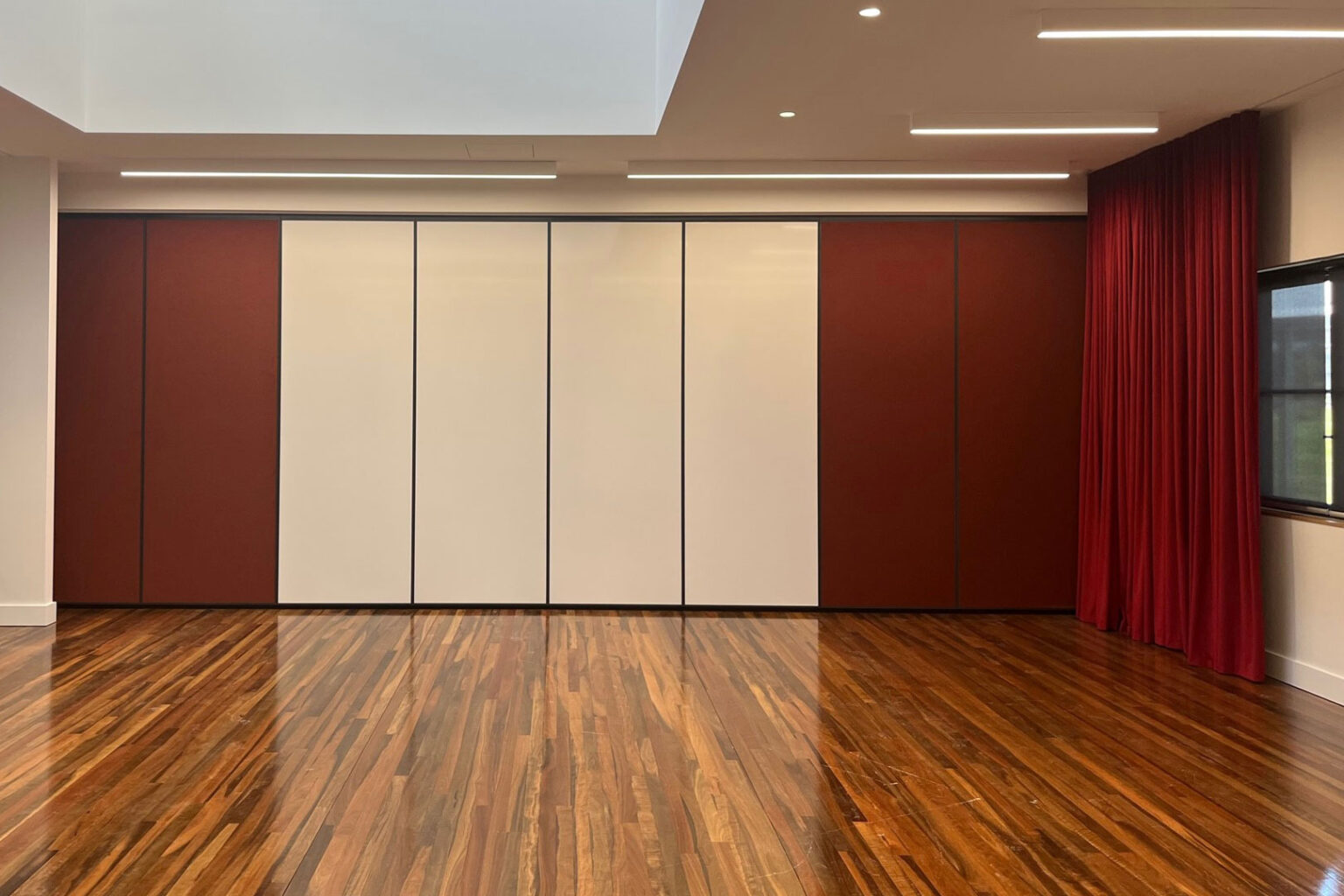 Wave Operable Wall Acoustic Operable Wall Systems | GLYDE® Optica